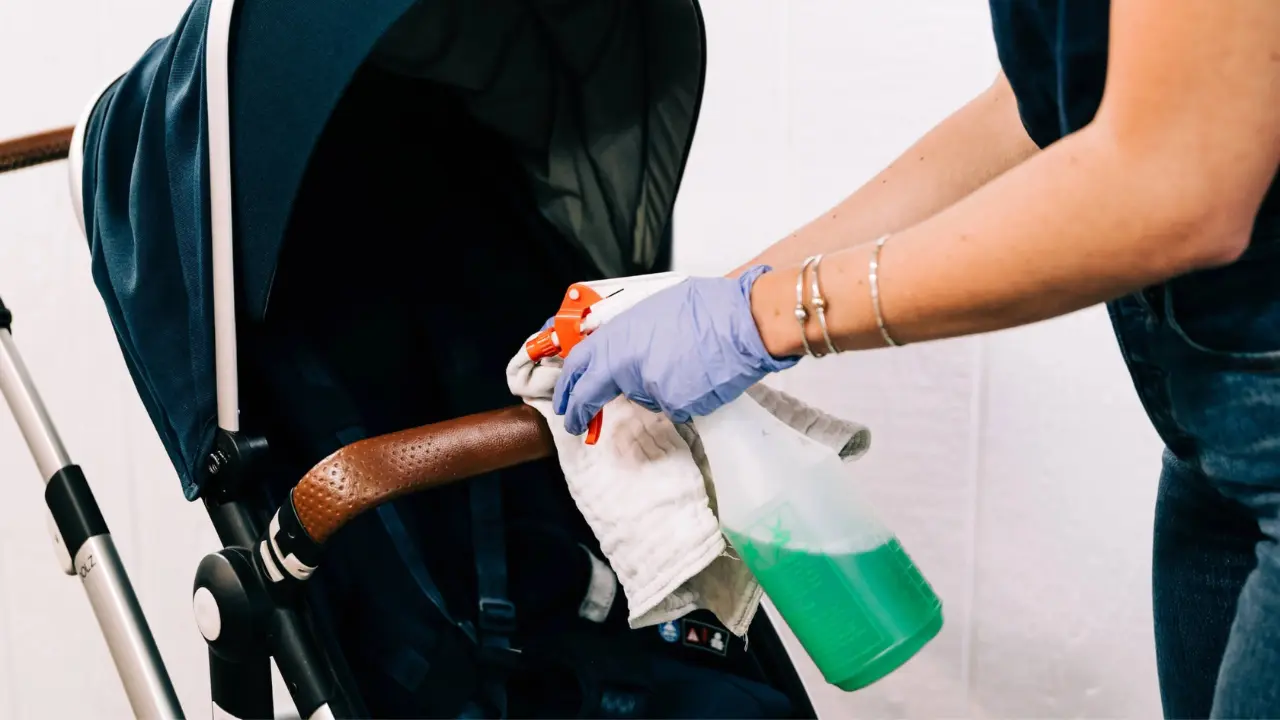 limpeza-de-carrinho-de-bebe-e-bebe-conforto-personal-clean